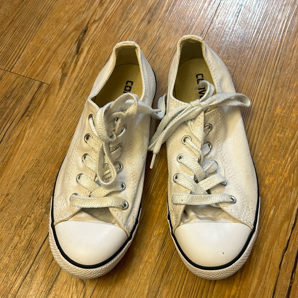 Converse Women’s Shoes White Size 7